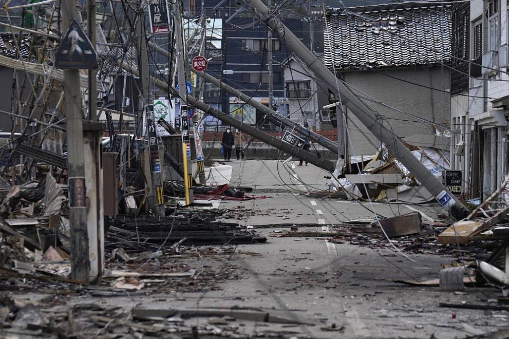 Броят на жертвите на земетресението с магнитуд 7,6, което разтърси