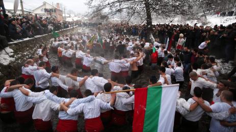 калофер мъжко хоро