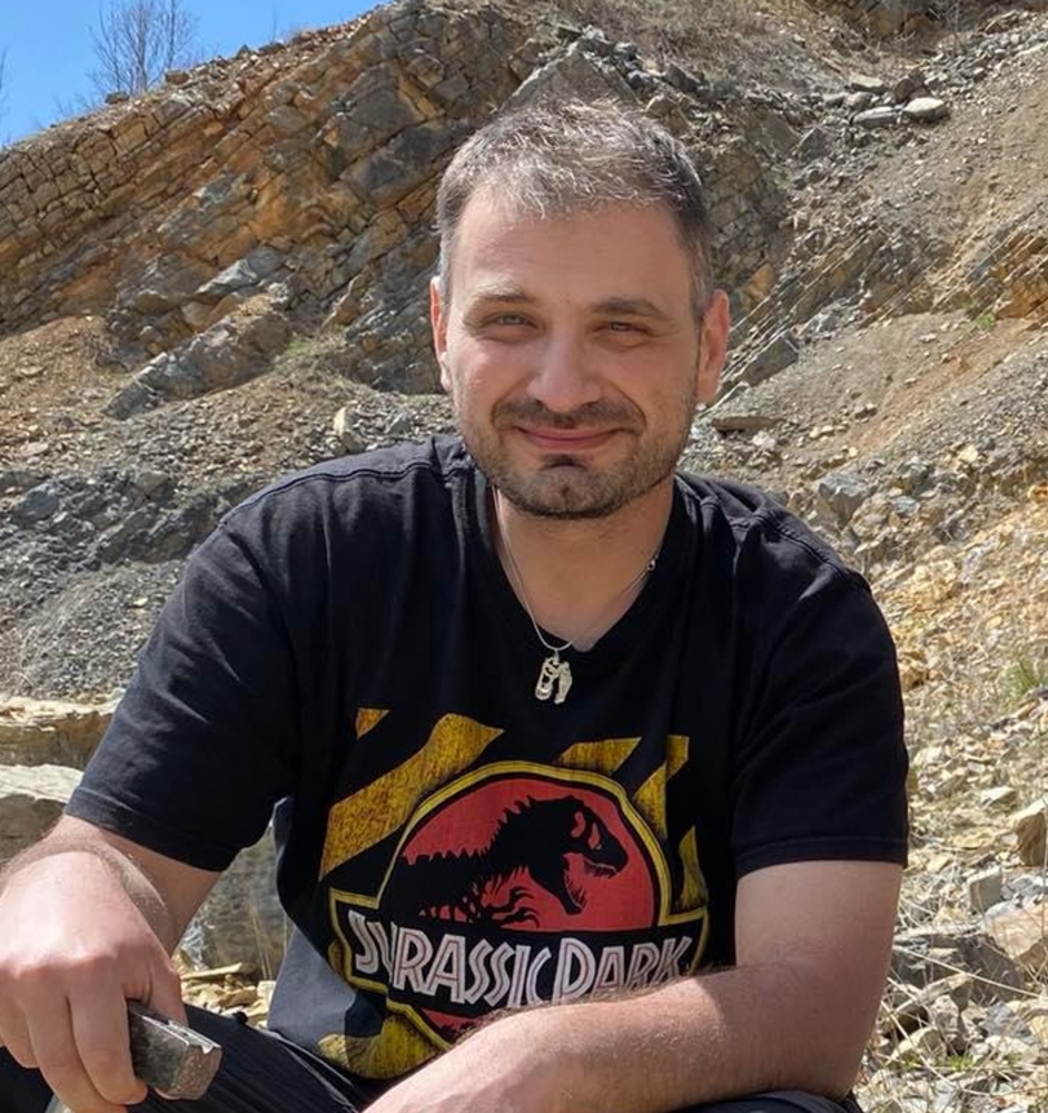 Владимир Николов