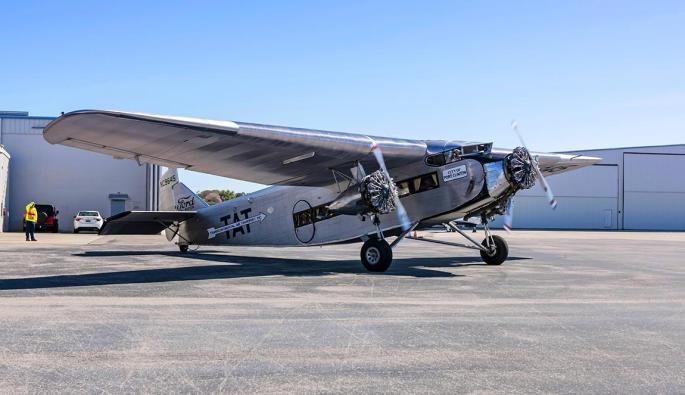  Ford 4-AT-E Trimotor