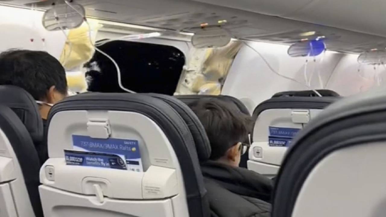 самолет разцепен