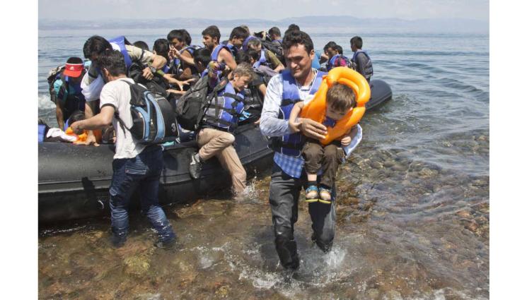 мигранти - ЧЕРНА СТАТИСТИКА: Над 10 000 мигранти са загинали на път към Испания