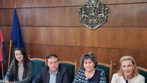 Кметът на Плевен д р Валентин Христов представи новите членове на