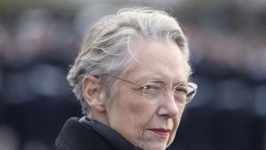 Френският министър председател Елизабет Борн подаде оставка която беше приета от