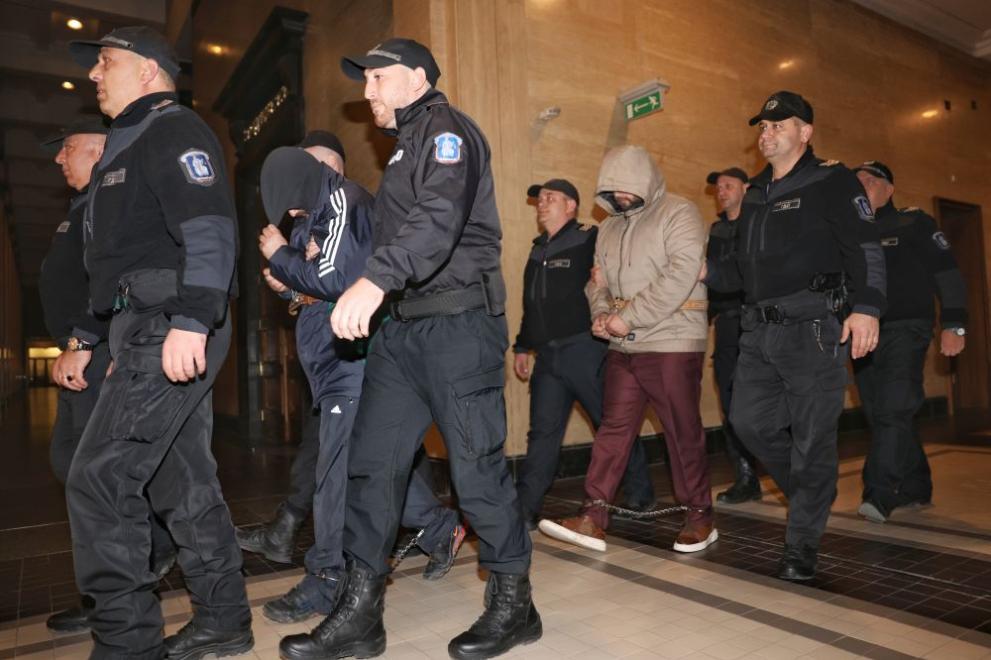 Софийският апелативен съд остави окончателно в ареста двамата мъже, обвинени
