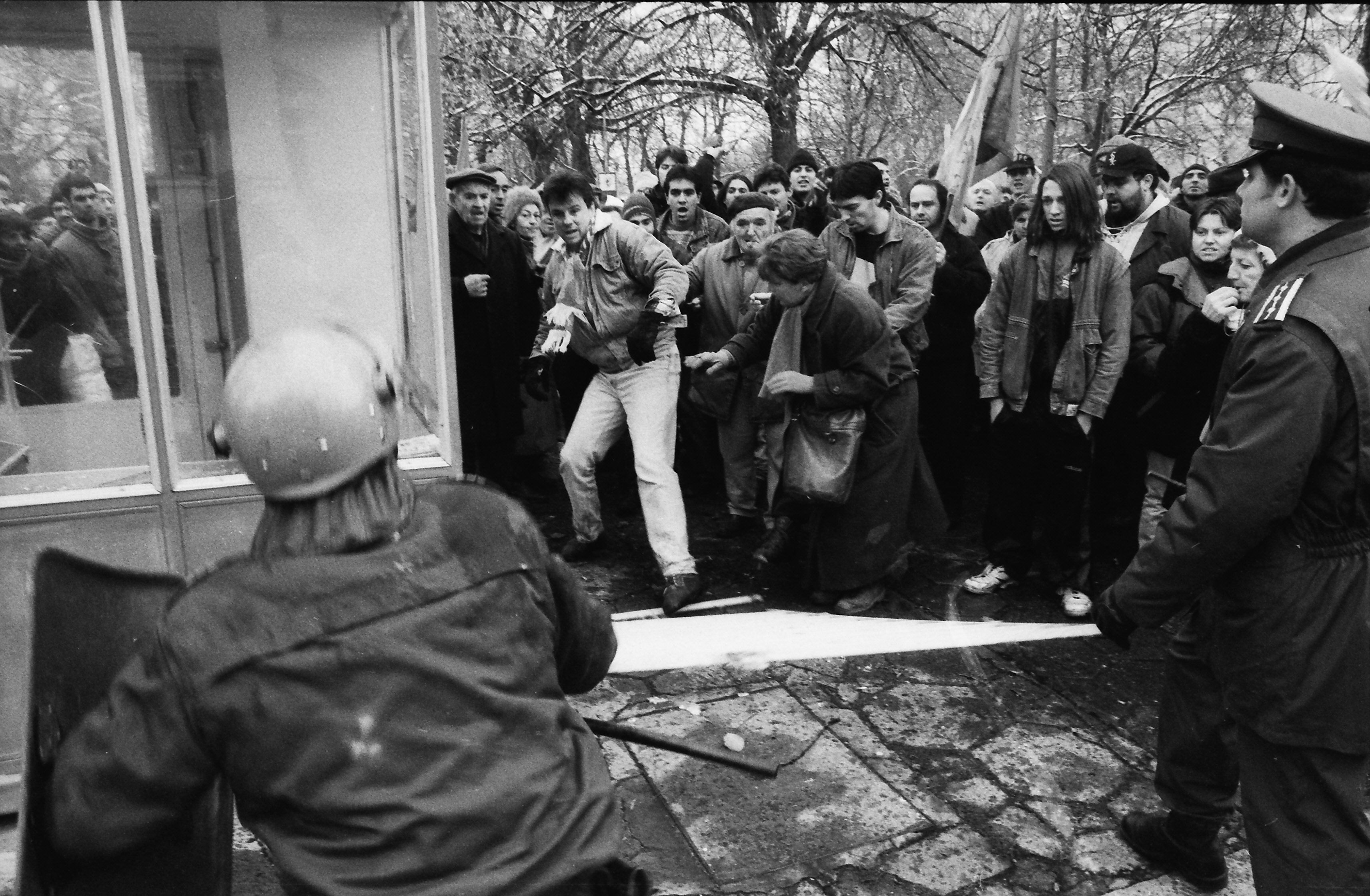 протести 1997