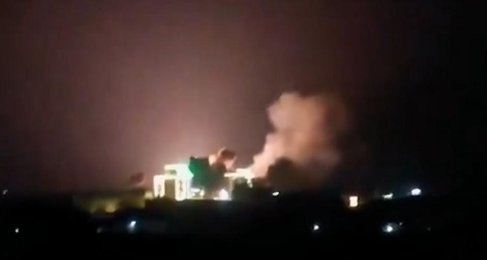 САЩ и Великобритания нанесоха удари от въздух и море срещу