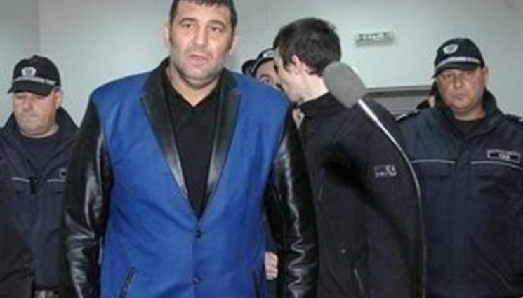 Райфъла - ЗАРАДИ УКРИТИ ДАНЪЦИ: Държавата си търси 77 бона от Райфъла