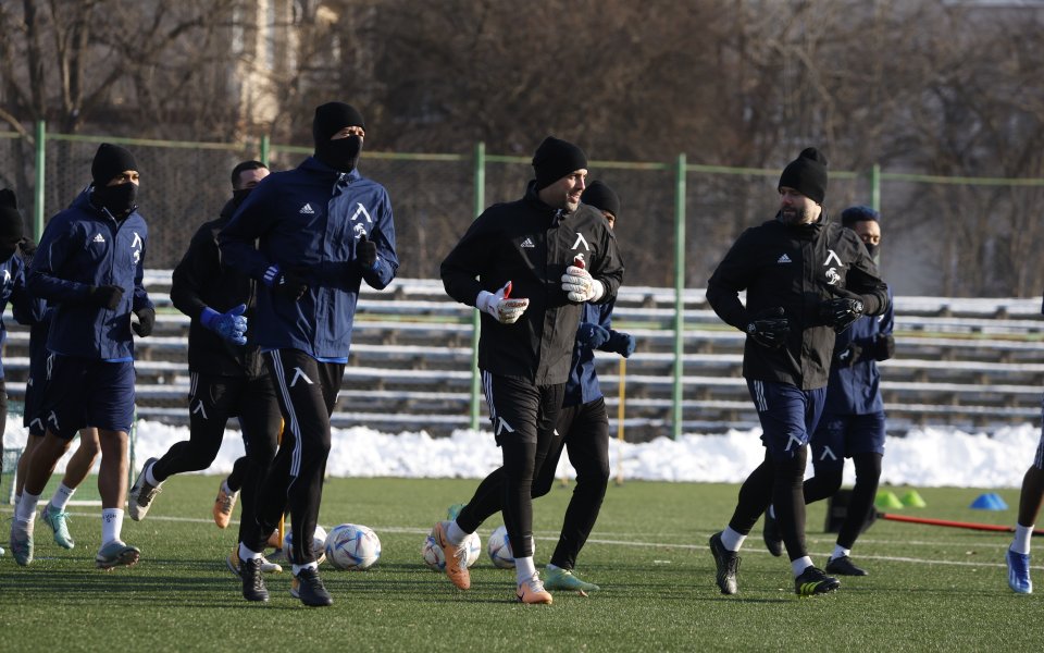 От Левски са решили да почерпят опит от ЦСКА и са погледнали към