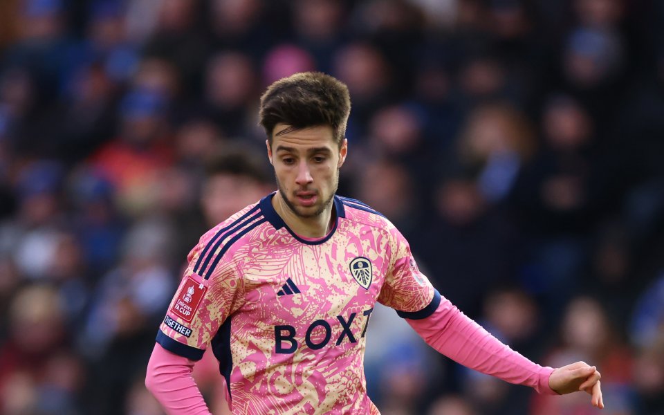 Българският полузащитник Илия Груев-младши игра пълни 90 минути за победата