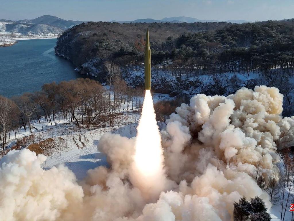 Северна Корея обяви официално че е тествала вчера нова хиперзвукова