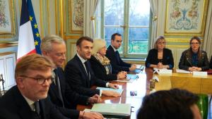 Новият министър на образованието на Франция Амели Удеа Кастера е подложена