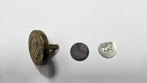 Иззеха множество предмети носещи белези на културно историческо наследство металдетектори незаконно
