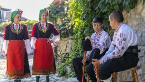 Традиционният бал на народната носия се проведе в Бойница В