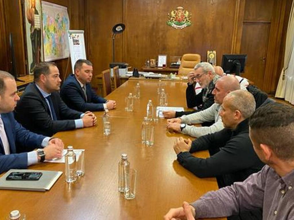 Министърът на вътрешните работи Калин Стоянов се срещна с българските