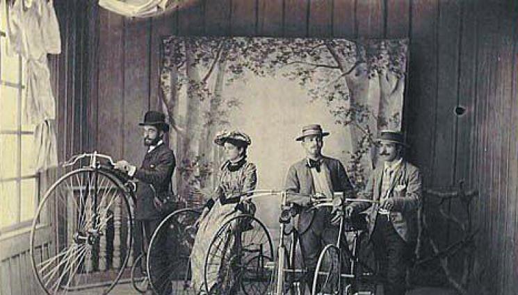 Методи Хаджипетков - РЕТРО СПОРТ: „Паяк“ е първият велосипед у нас