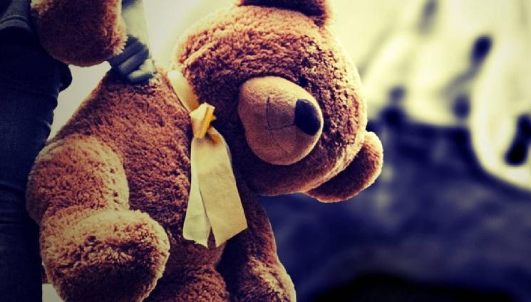 дете мече - ЗАРАДИ НОВ ЗАКОН: Педофил осъден на 350 години може да бъде освободен...,защото бил възрастен (СНИМКИ)