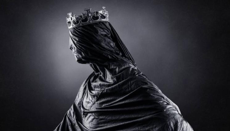 призраци - НЕ НАМИРАТ ПОКОЙ: Призраци с корона чистят имидж!