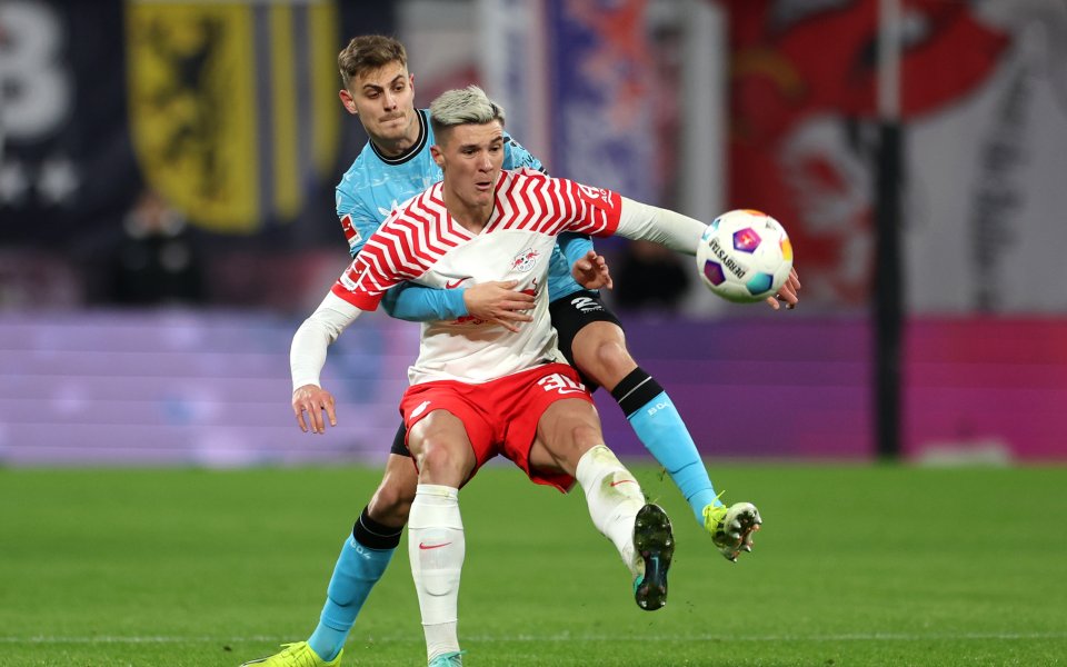 РБ Лайпциг и Байер Леверкузен играят при резултат 2:2 в