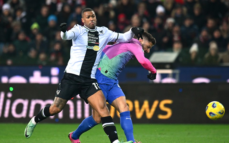 1-1 45+7 - All square at the break ⚪️⚫️ —