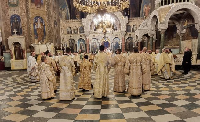 Света литургия и благодарствен молебен за именния ден на патриарх Неофит