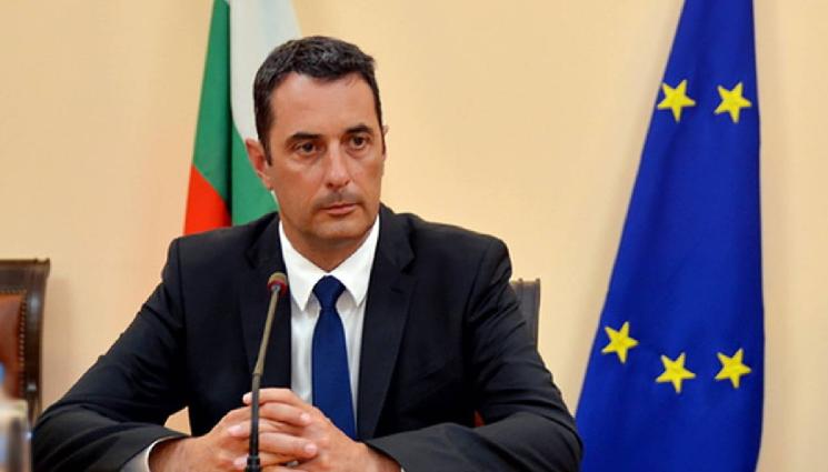 Гвоздейков - ЗАРАДИ ИНЦИДЕНТИТЕ ПО ЖП РЕЛСИТЕ: Гвоздейков развъртя метлата