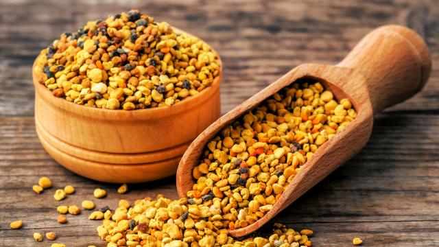 Истинско чудо на природата: Защо е полезен пчелният прашец