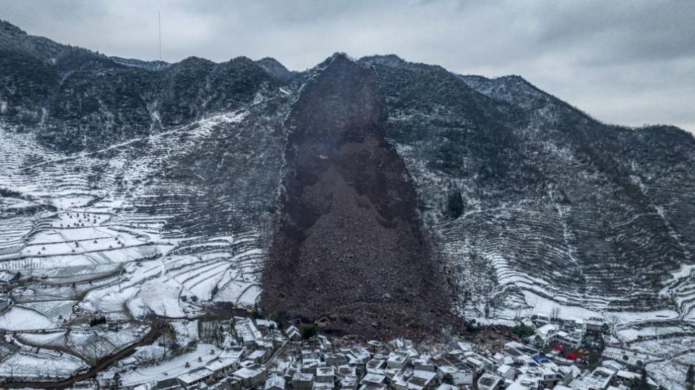 Земетресение с магнитуд 7,1разтърси граничния район между Киргизстан и китайската