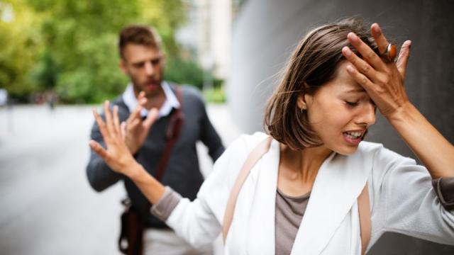 3 причини да оставаме във връзки, в които не сме щастливи