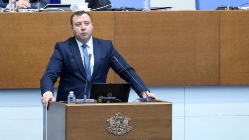 <p>"Възраждане" с готовност за коалиция с евентуален политически проект на Радев</p>