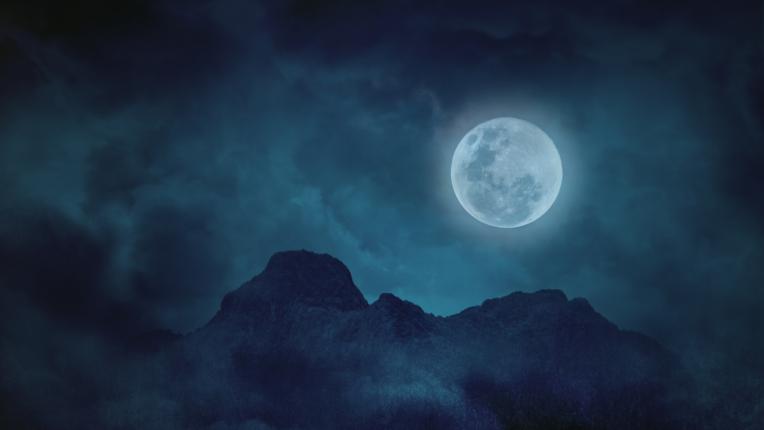  Гигантската “Кървава Луна ” – на кои зодии се отразява 