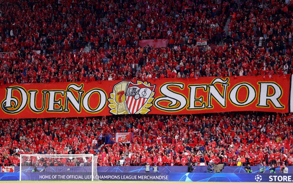 Фенове на Севиля загинаха в катастрофа преди мача с Атлетико Мадрид