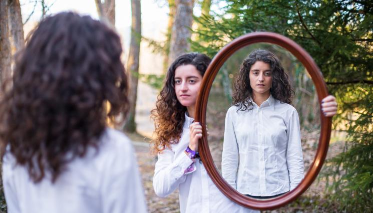 близначки - ОТКРАДНАТИ ОТ РОДИЛНОТО И ПРОДАДЕНИ НА ЧЕРНИЯ ПАЗАР: Еднояйчни близначки се намериха в TikTok (ВИДЕО+СНИМКИ)