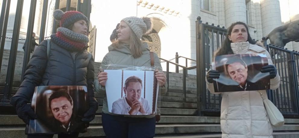 Административният съд в София отложи делото по жалба на Габриела