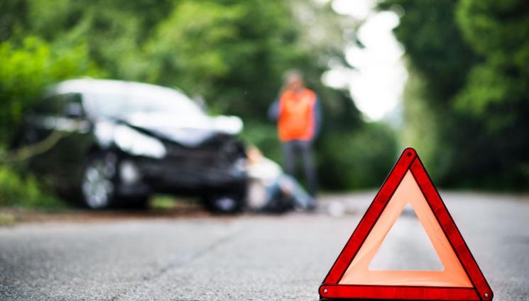 катастрофа - НА КИРКА: Пиян американец катастрофира на „Тракия“