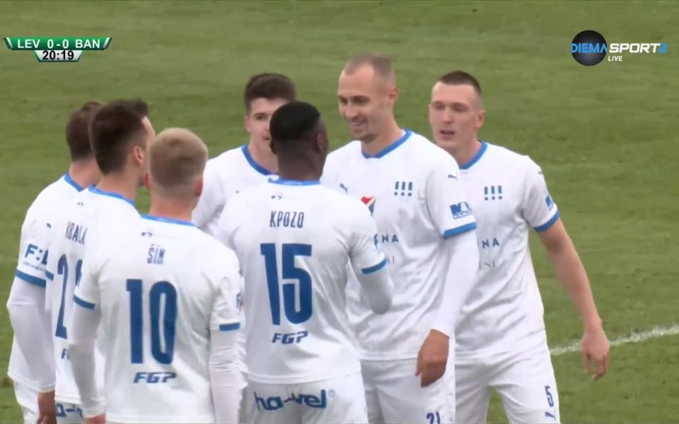 Бранителят на Левски Келиан ван дер Каап допусна груба грешка в