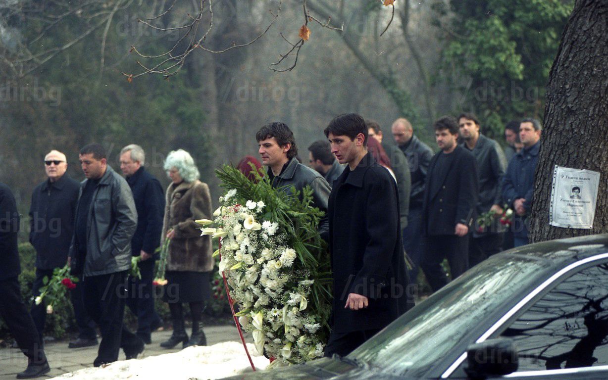  Опечалени мутри на погребението на Димитров 