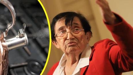 Мика Зайкова чайник