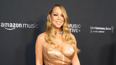 Mariah Carey отбеляза годишнината на "Rainbow" с нова песен