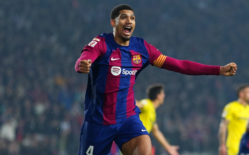 Баща за втори път стана защитникът на Барселона Роналд Араухо.