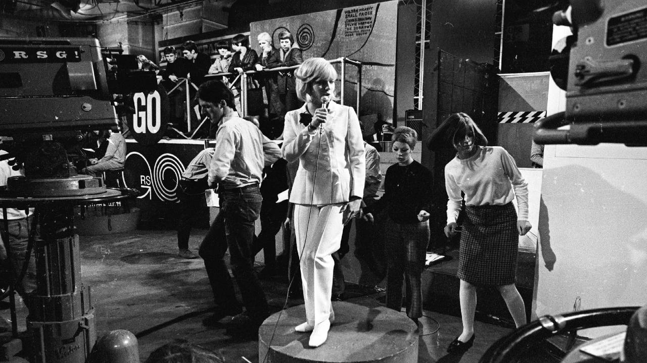 Силви Вартан