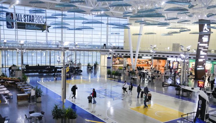 НБА - ТОЗИ ЛУД СВЯТ: В НБА ще играят върху стъклен под!