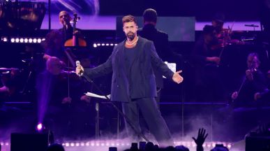 Ricky Martin стана сервитьор в нов сериал