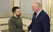 Зеленски съобщи, че е разговарял по телефона с Росен Желязков