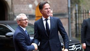 Министър председателят Николай Денков пристигна в Нидерландия Той ще се срещне