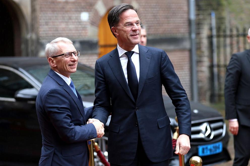 Министър-председателят Николай Денков пристигна в Нидерландия. Той ще се срещне