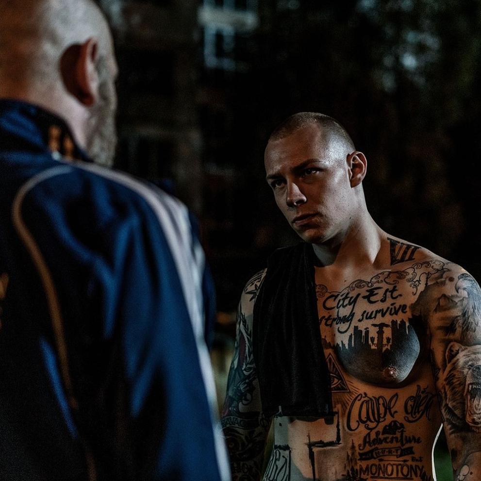 Рапърът FYRE дебютира в киното с „Уроци по немски“ Любопитно