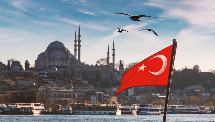 Турция Босфора - Затвориха Босфора, търсят брат и сестра!