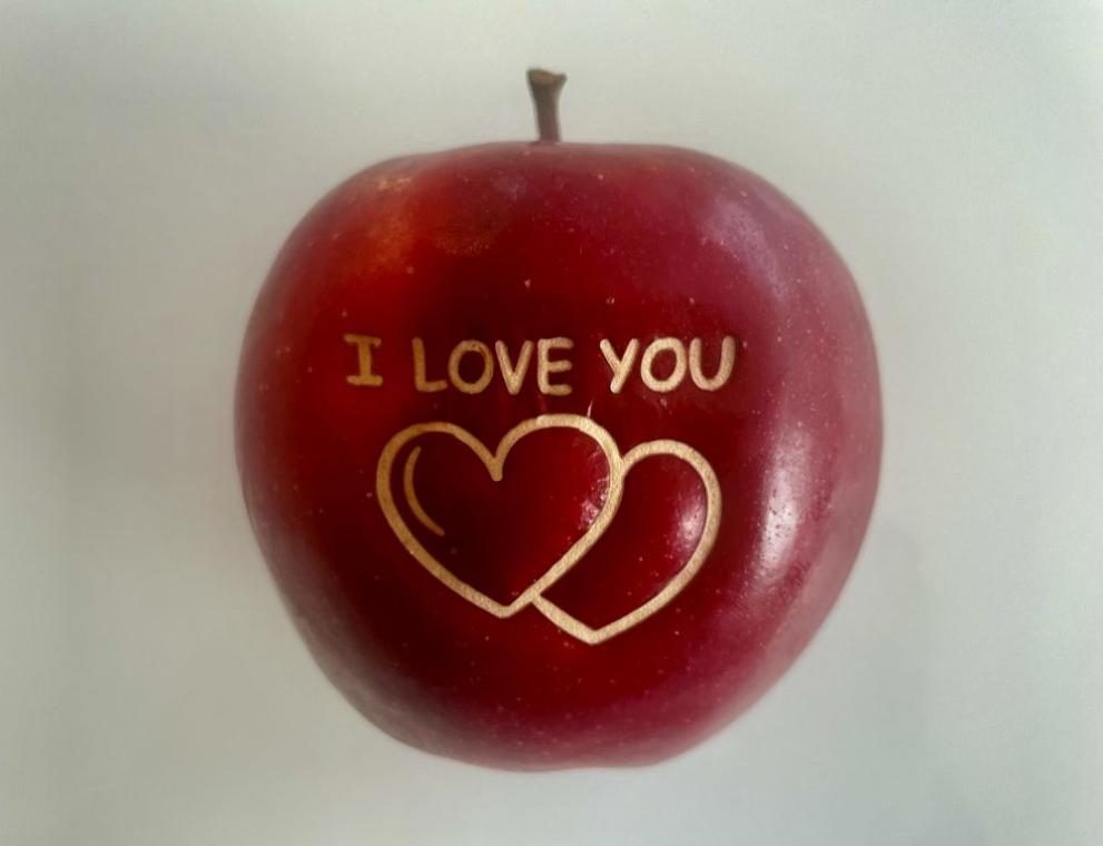 Любовни ябълки-валентинки са най-новия хит у нас за празника на