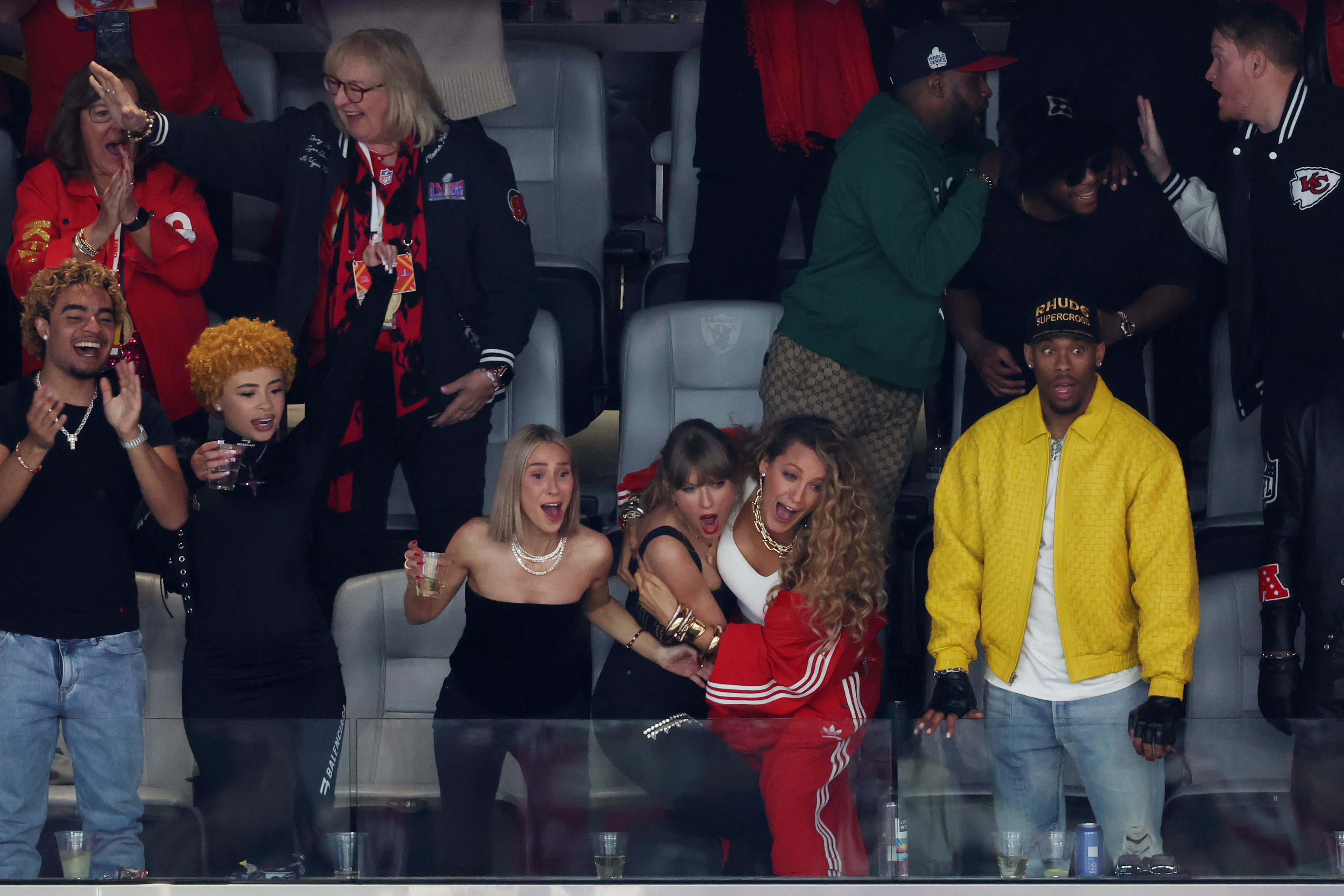 тейлър суифт